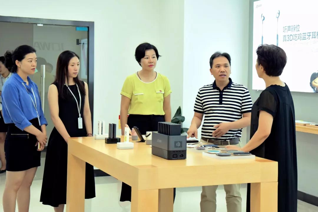 ����777(�й�)Ӣ���ж����ٷ�����ͬ��